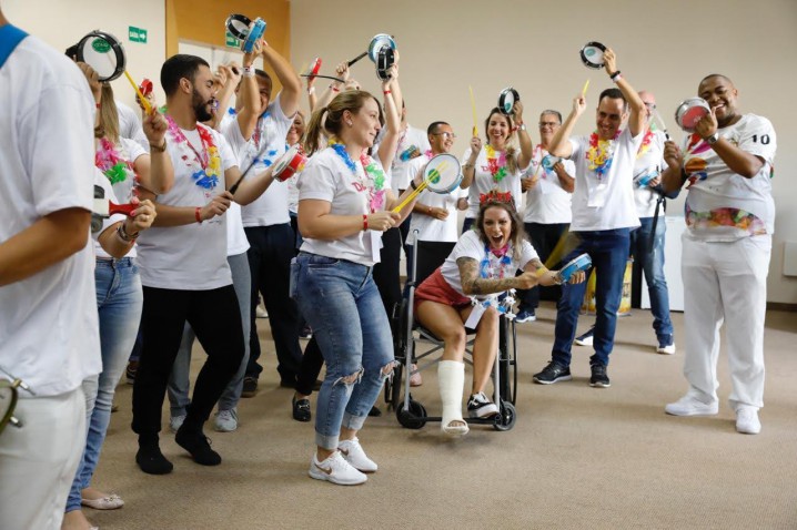 Dinâmica Corporativa Escola de Samba